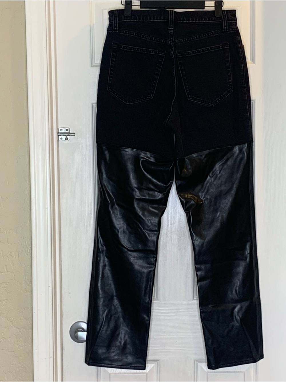 Abercrombie & Fitch The 90s Straight Ultra High Rise Mixed Fabric Jeans Size 6 - Picture 12 of 12